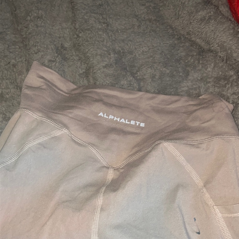Alphalete leggings